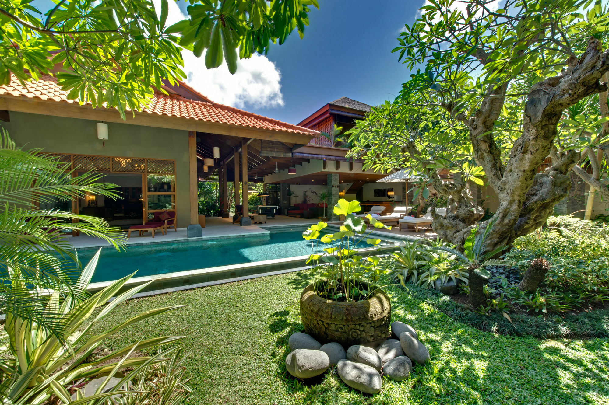 Villa Kinaree Estate Seminyak Exteriör bild